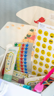 Sleek Brush Box (1-4yo)